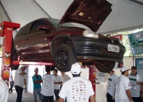 200 veículos devem passar por inspeção veicular neste sábado em Maringá